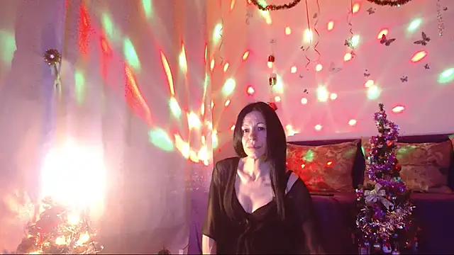 ElysaSun online show from 12-22-25, 06:49