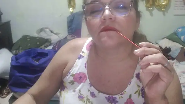 Snapshot of selenax2023 chatting on 10-26-25, 04:24 selenax2023 online show from 10-26-25, 04:24