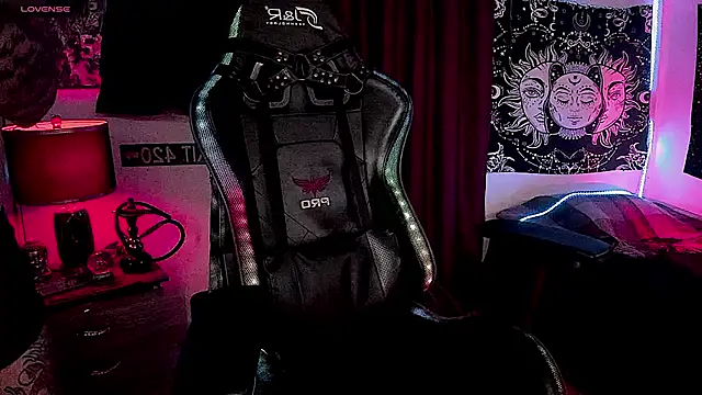 Snapshot of josh__ackerman chatting on 12-24-24, 11:17 josh ackerman online show from 12-24-24, 11:17