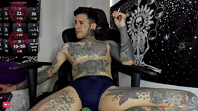 Snapshot of josh__ackerman chatting on 01-13-25, 12:45 josh ackerman online show from 01-13-25, 12:45