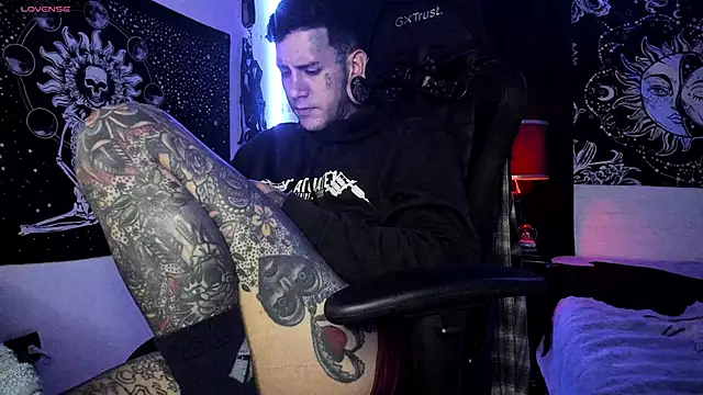 Snapshot of josh__ackerman chatting on 03-04-25, 04:38 josh ackerman online show from 03-04-25, 04:38