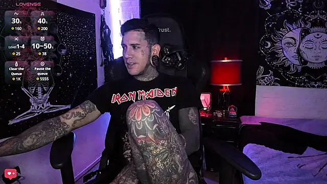 Snapshot of josh__ackerman chatting on 03-20-25, 12:19 josh ackerman online show from 03-20-25, 12:19