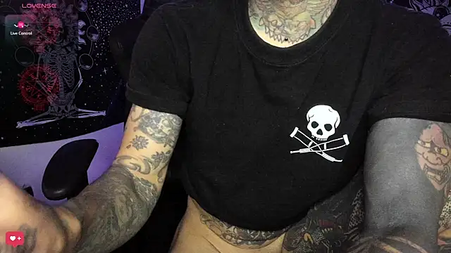 Snapshot of josh__ackerman chatting on 03-22-25, 02:37 josh ackerman online show from 03-22-25, 02:37