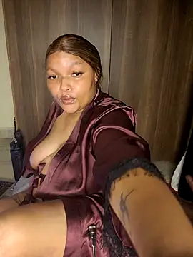 Snapshot of Bigass-ebony22 chatting on 08-09-26, 06:02 Bigass-ebony22 online show from 08-09-26, 06:02