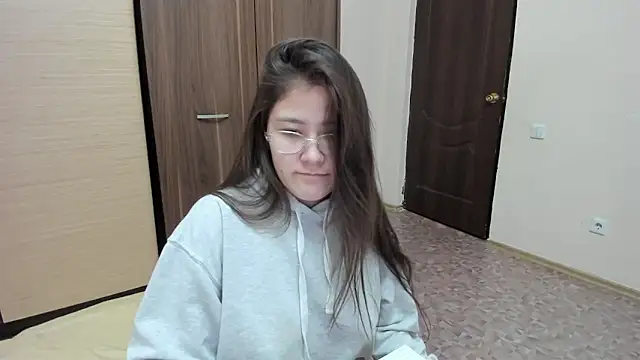 Riz girl online show from 02-02-25, 04:32