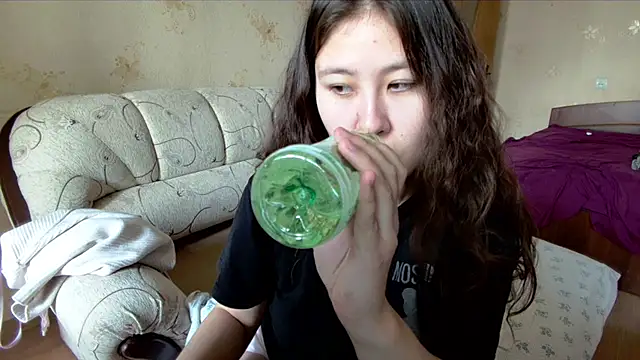 Riz girl online show from 03-23-26, 09:35