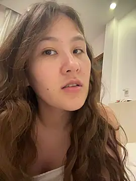 Snapshot of Riz_girl chatting on 05-26-26, 05:20 Riz girl online show from 05-26-26, 05:20