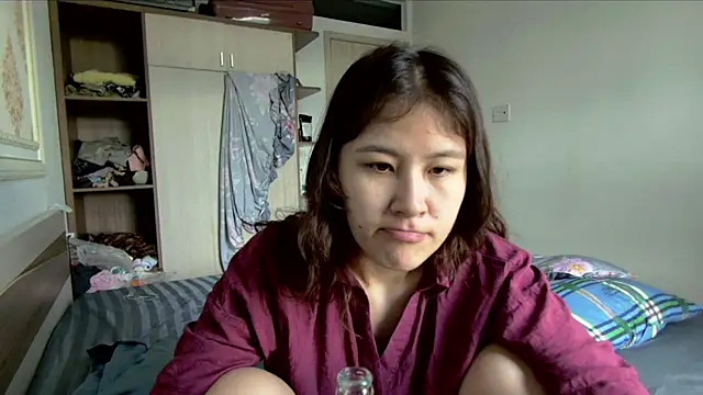 Snapshot of Riz_girl chatting on 07-27-26, 10:00 Riz girl online show from 07-27-26, 10:00