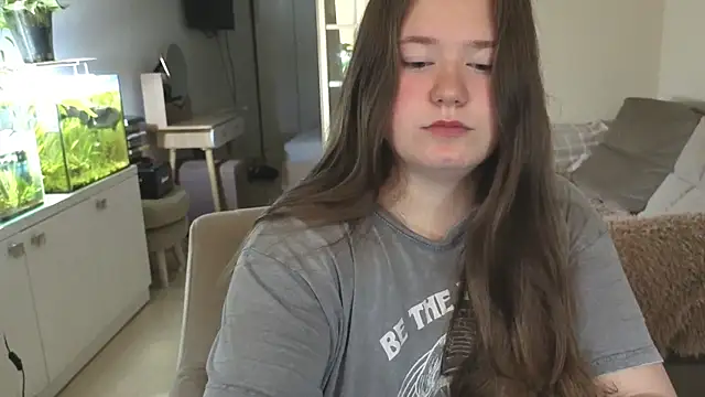 remirann  online show from 11-02-25, 05:21