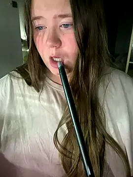 remirann  online show from 11-25-25, 05:13