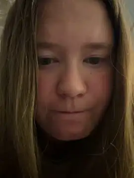 Snapshot of remirann_ chatting on 06-19-26, 12:20 remirann online show from 06-19-26, 12:20