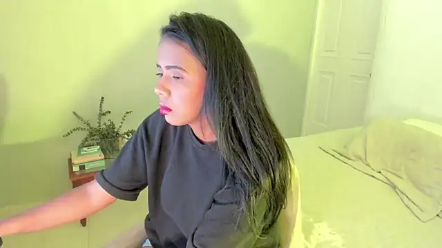 rosaaliiaa1 online show from 10-31-25, 04:19