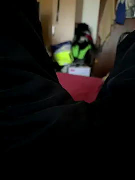 Snapshot of Alerandro00 chatting on 09-22-25, 02:30 Alerandro00 online show from 09-22-25, 02:30