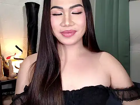 Snapshot of elise_bloom69 chatting on 05-24-26, 02:33 elise bloom69 online show from 05-24-26, 02:33