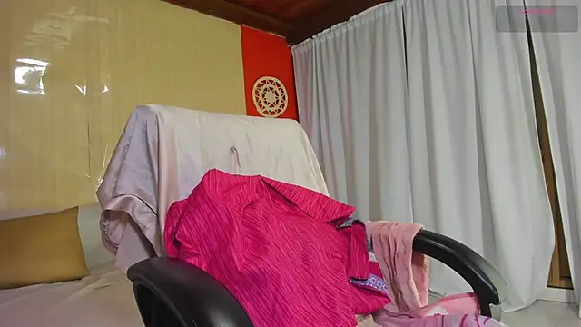 Snapshot of BarbieKano chatting on 03-22-26, 11:52 BarbieKano online show from 03-22-26, 11:52