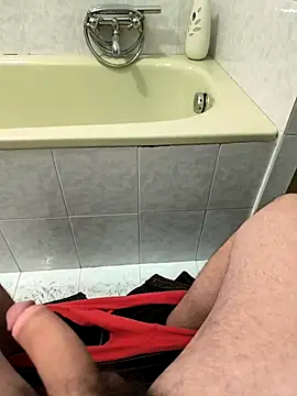 Snapshot of manuel9428 chatting on 11-15-25, 06:15 manuel9428 online show from 11-15-25, 06:15