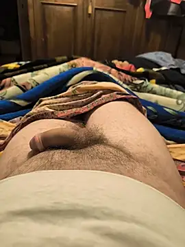 Snapshot of manuel9428 chatting on 07-23-26, 11:57 manuel9428 online show from 07-23-26, 11:57