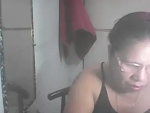 hotwet mama4uxx online show from 03-01-25, 01:40