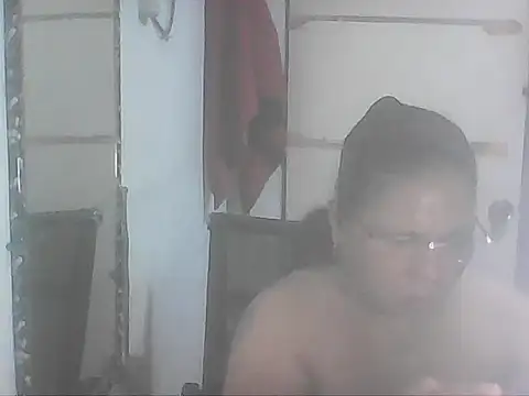 hotwet mama4uxx online show from 11-17-25, 02:45