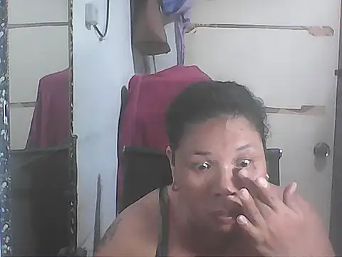 hotwet mama4uxx online show from 01-15-26, 06:18