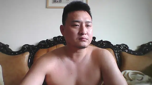 Snapshot of Relei chatting on 05-13-26, 04:32 Relei online show from 05-13-26, 04:32