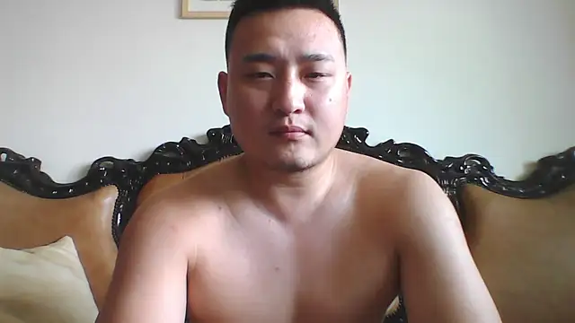 Snapshot of Relei chatting on 05-18-26, 03:35 Relei online show from 05-18-26, 03:35