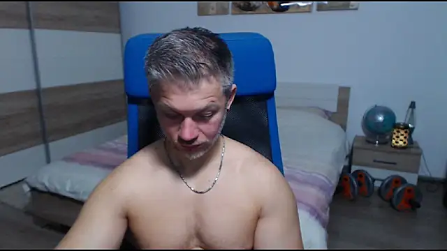 RobbyShawz online show from 09-27-25, 04:17