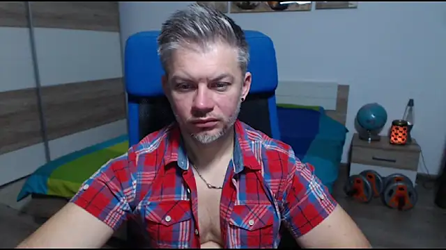 RobbyShawz online show from 10-04-25, 04:21