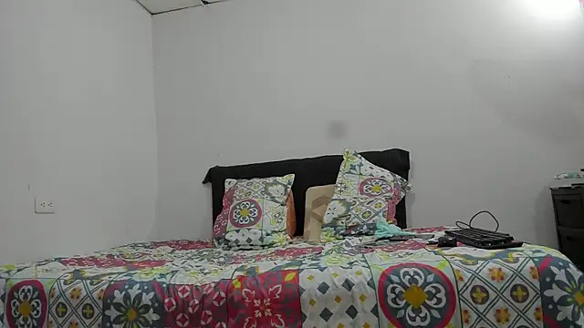 Andrewandzoe online show from 02-08-25, 12:17