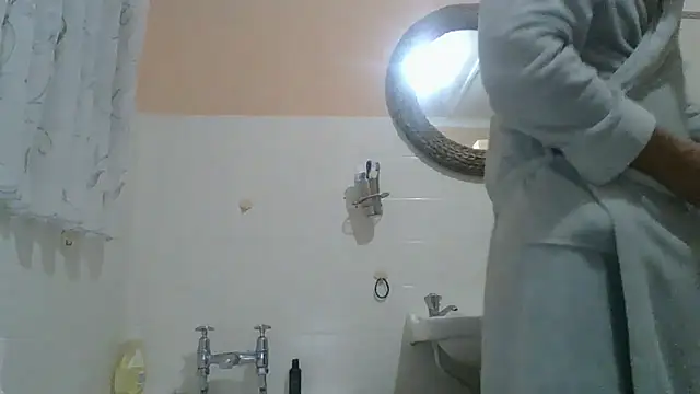 xykenrahxh online show from 11-20-25, 07:57