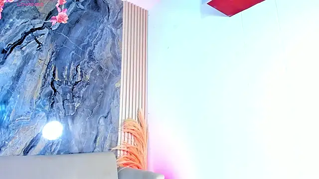 Snapshot of Rianamanson chatting on 09-14-25, 04:33 Rianamanson online show from 09-14-25, 04:33