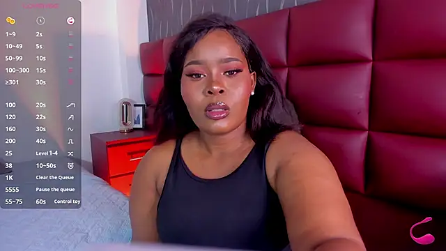 Snapshot of Rianamanson chatting on 10-04-25, 12:30 Rianamanson online show from 10-04-25, 12:30