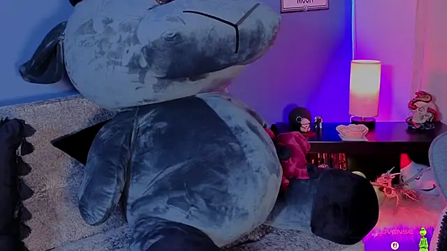 pamela doll3 online show from 12-05-25, 04:21