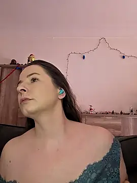 Snapshot of cristalines chatting on 01-06-26, 10:41 cristalines online show from 01-06-26, 10:41