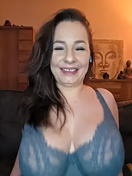 Snapshot of cristalines chatting on 02-05-26, 07:07 cristalines online show from 02-05-26, 07:07