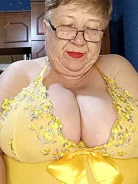 Lena Gaby online show from 06-04-26, 02:39