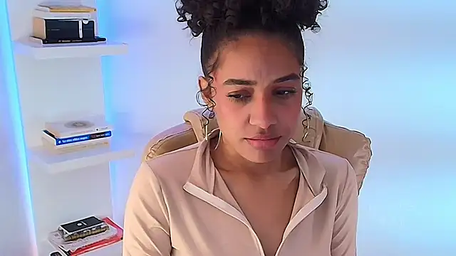 Snapshot of Belkaj chatting on 01-10-25, 09:10 Belkaj online show from 01-10-25, 09:10