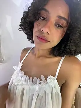 Snapshot of Belkaj chatting on 02-07-25, 09:48 Belkaj online show from 02-07-25, 09:48