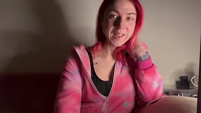 Nikky Divine online show from 01-04-25, 06:19