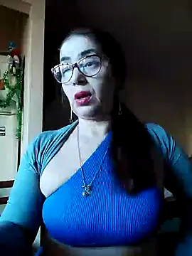 Chriss Tinaa online show from 12-17-24, 09:50