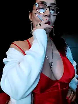 Chriss Tinaa online show from 12-26-24, 07:03