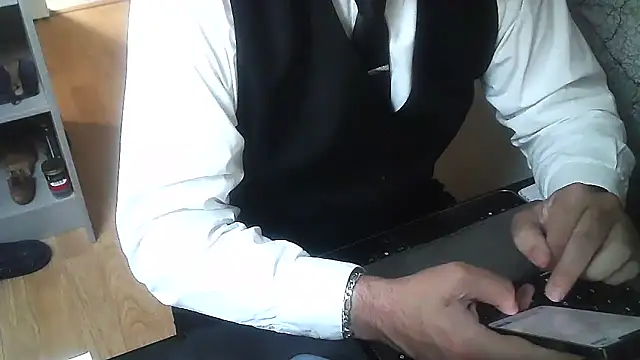 Snapshot of DUDURA@xh chatting on 11-20-25, 01:22 DUDURAxh online show from 11-20-25, 01:22