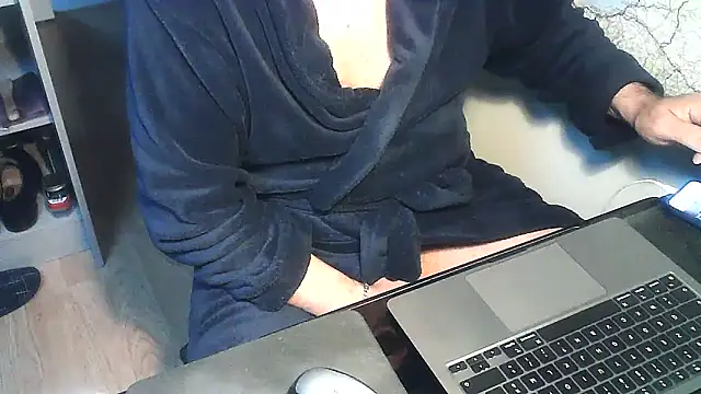 Snapshot of DUDURA@xh chatting on 11-28-25, 07:22 DUDURAxh online show from 11-28-25, 07:22