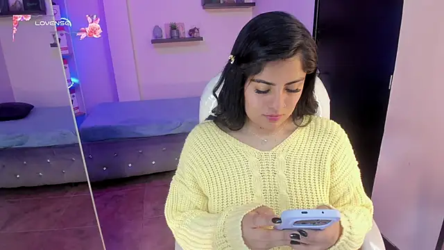 Catalinaa martinez online show from 12-11-24, 01:58