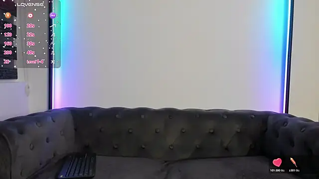 Snapshot of BiancaCruzzz chatting on 05-15-26, 07:43 BiancaCruzzz online show from 05-15-26, 07:43