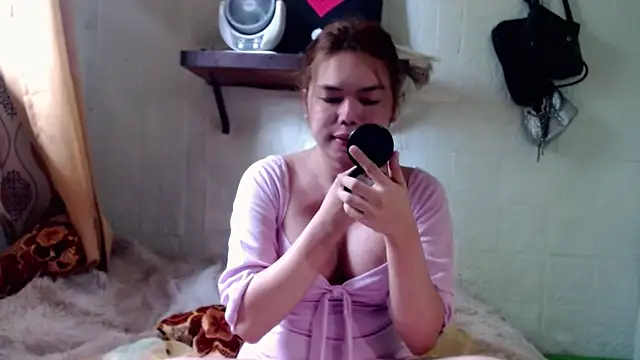 alondra marie23 online show from 10-21-25, 05:30