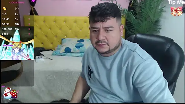 Snapshot of oso_dirty_ chatting on 12-17-24, 05:26 oso dirty online show from 12-17-24, 05:26