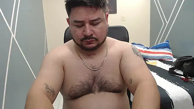 Snapshot of oso_dirty_ chatting on 01-24-25, 05:32 oso dirty online show from 01-24-25, 05:32