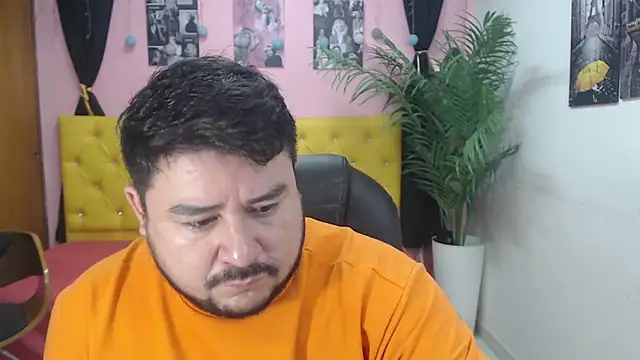 Snapshot of oso_dirty_ chatting on 02-08-25, 05:18 oso dirty online show from 02-08-25, 05:18