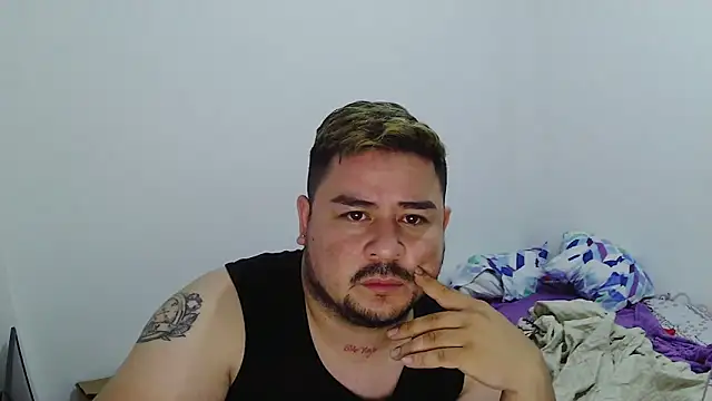 Snapshot of oso_dirty_ chatting on 09-08-25, 04:06 oso dirty online show from 09-08-25, 04:06